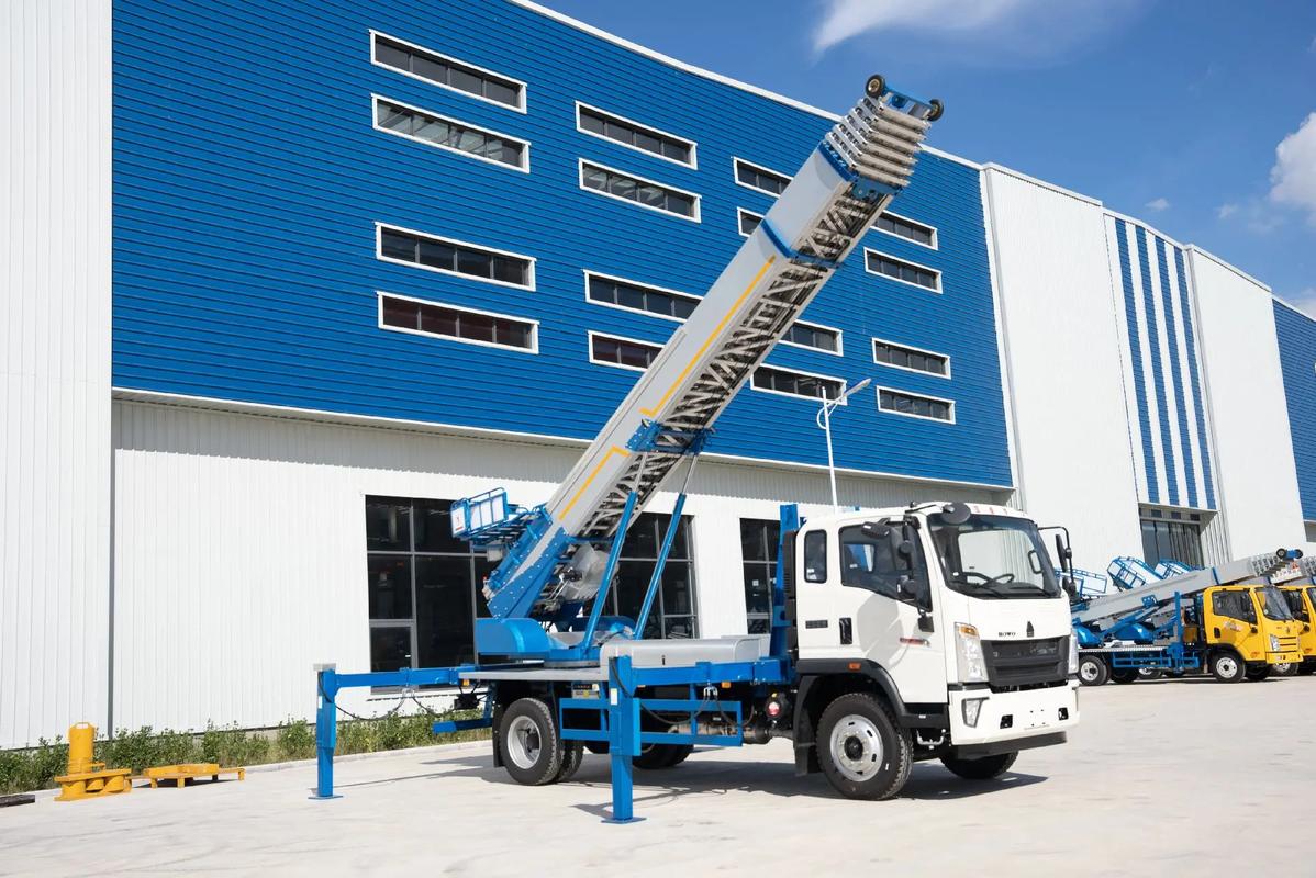 焦作小型云梯车上料车租赁多少钱