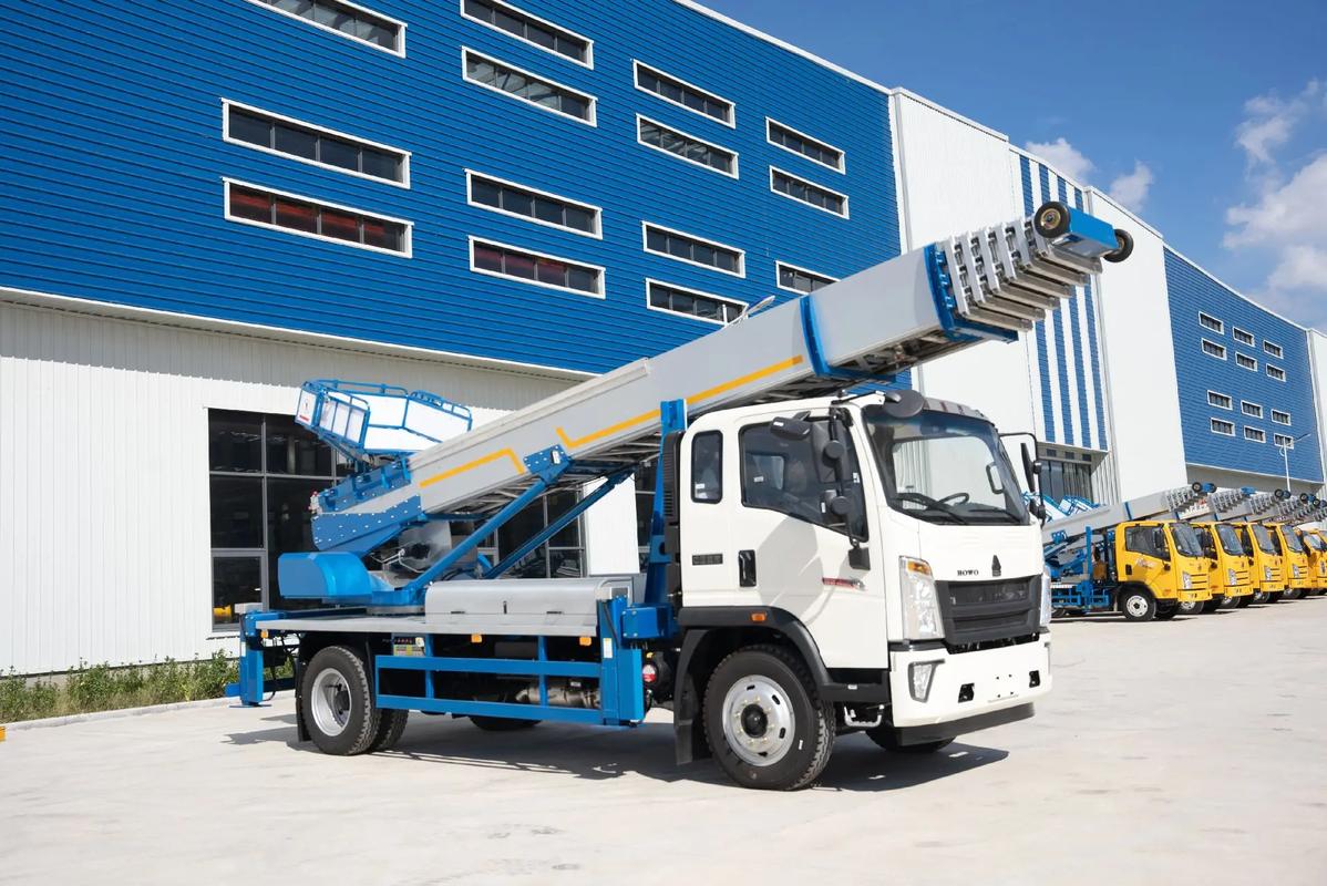 焦作出租云梯车高空作业车 建筑垃圾搬运